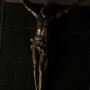 christ en croix crucifix encadré XVIIe XVIIIe siècle epoque Louis XIV buis saint lucie sculpté bagard (12)
