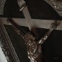 christ en croix crucifix encadré XVIIe XVIIIe siècle epoque Louis XIV buis saint lucie sculpté bagard (4)