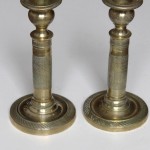 paire de petits bougeoirs flambeaux laiton bronze ciselé epoque empire restauration XIX èmes siècle  (5)